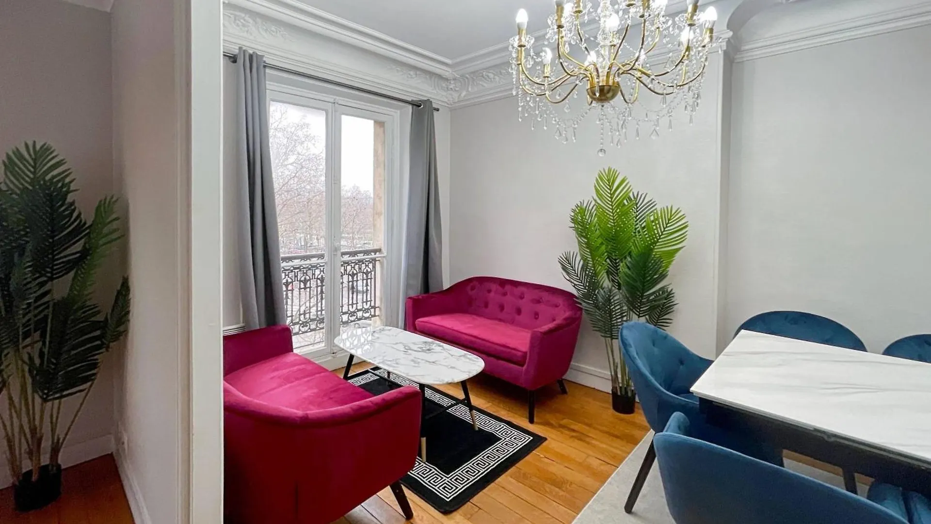 Luxury Flat & Eiffel Tower View Paris