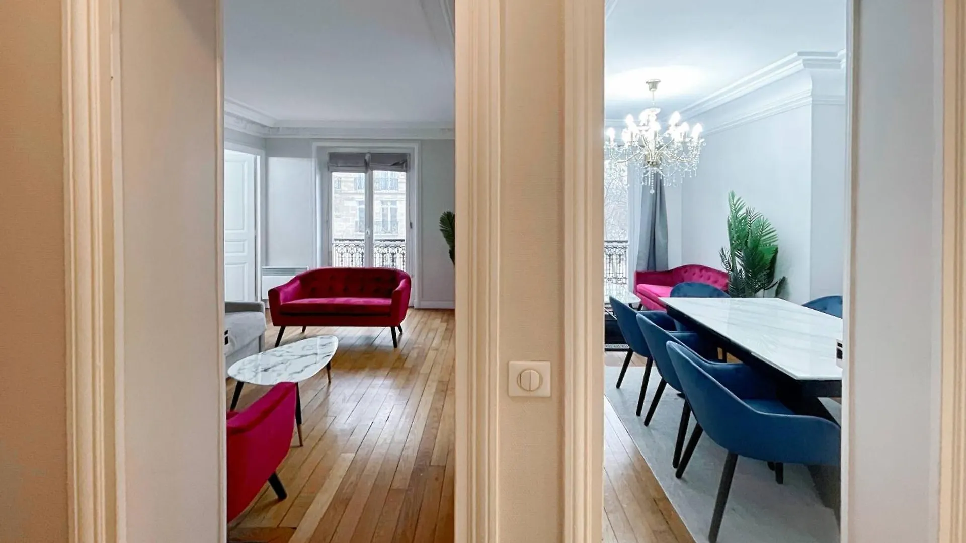 Homestay Luxury Flat & Eiffel Tower View Paris